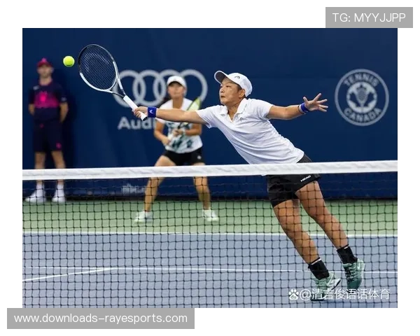 蒋欣玗与王雅繁联手夺冠 香港站女双决赛直落两盘取胜